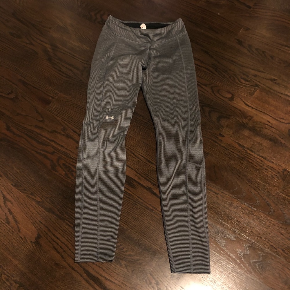 Under Armour heat gear lined leggings small